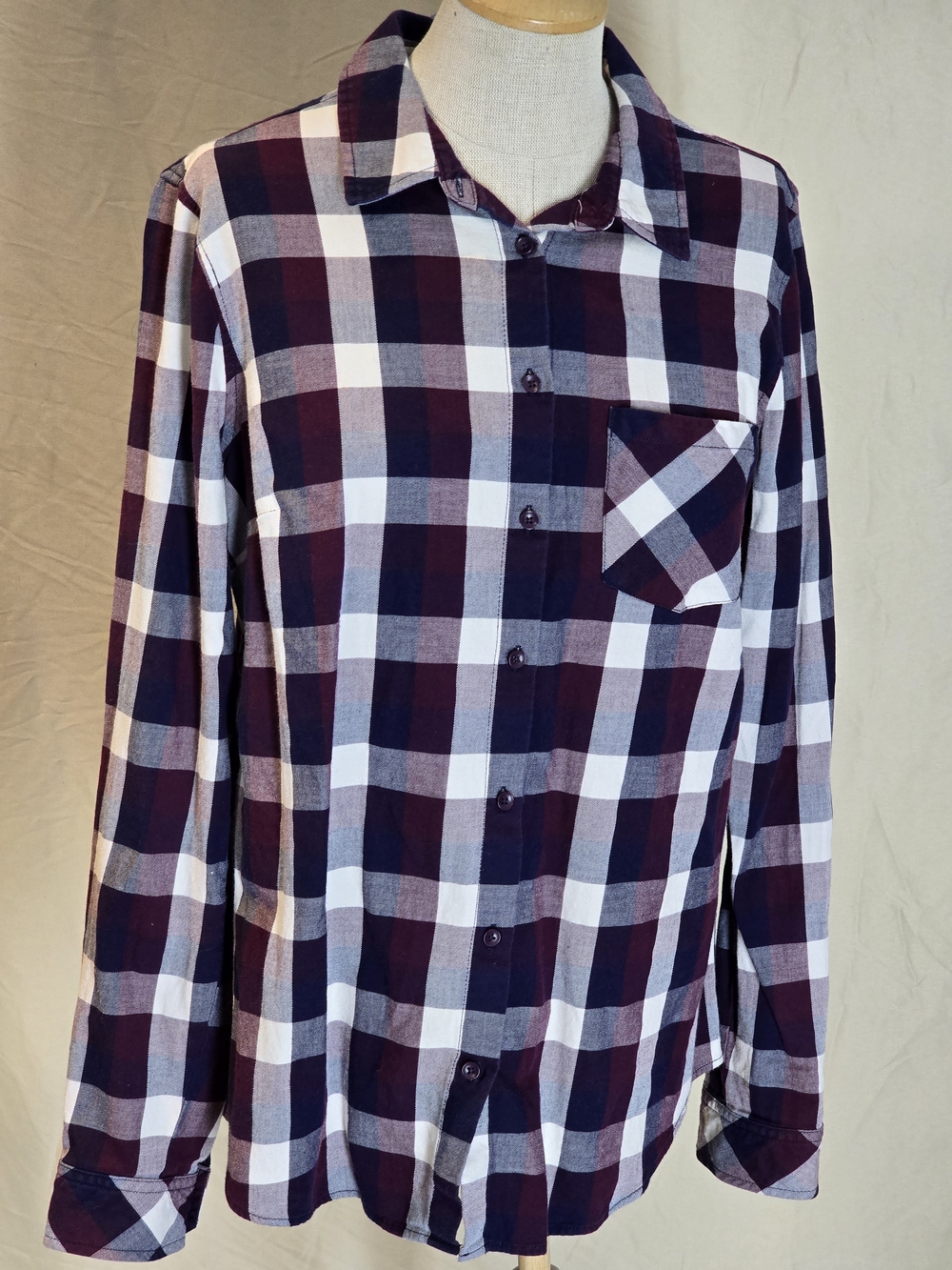 Reitmans Women's Purple and White Plaid Casual Button-Down Shirt - Picture 2 of 6